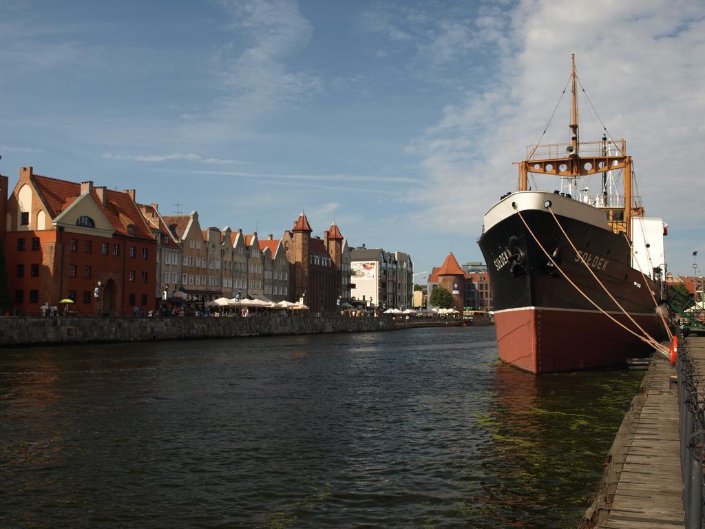 Grand-Tourist River Side Apartments Gdansk Bagian luar foto